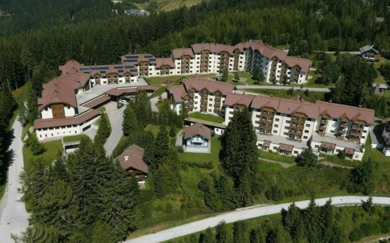 Ferienapartment Kanzelhoehe An Der Skipiste Kanzelhohe ภายนอก รูปภาพ